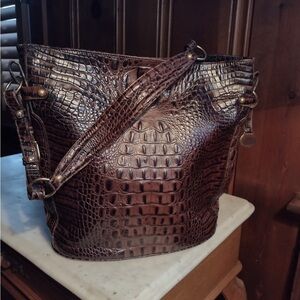 Vintage Brahmin Cameron shoulder bag with side zip pockets